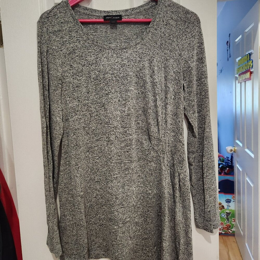 Maternity tunic top size M